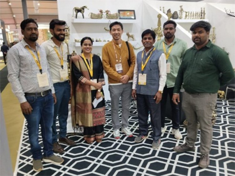 आईएचजीएफ फेयर 2026 में छत्तीसगढ़ी शिल्प की गूंज, कोंडागांव के कलाकारों ने बिखेरा हुनर का जादू