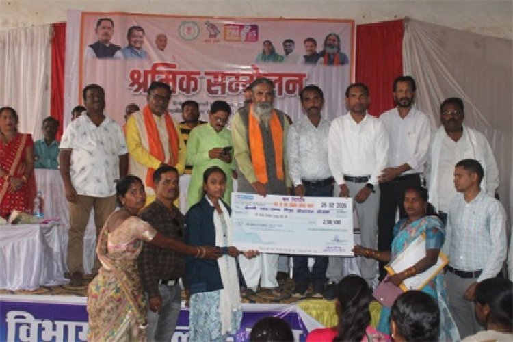 अंतागढ़ में श्रमिक सम्मेलन आयोजित, जिले के 7930 श्रमिकों को किया गया लाभान्वित