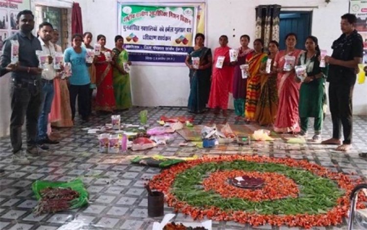 रंगों से बदलते जीवन के रंग