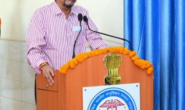 सेवा और समर्पण भाव के कारण भारतीय डॉक्टरों को देश के बाहर भी मिलता है सम्मान -  डेका