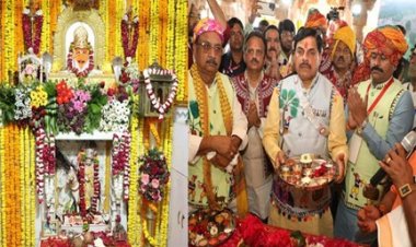 मुख्यमंत्री डॉ. यादव और कैबिनेट मंत्रियों ने निमाड़-मालवा के लोक देवता भीलट देव से सभी की समृद्धि के लिए की कामना