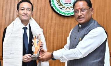 मुख्यमंत्री विष्णु देव साय से जापान दूतावास के राजनीतिक मामलों के मंत्री आबे नोरिआकि ने की सौजन्य मुलाकात