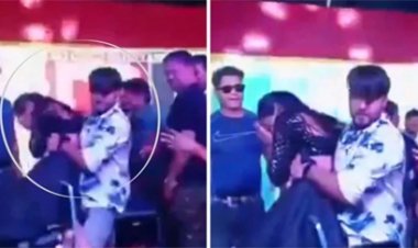 भोजपुरी सिंगर की शर्मनाक हरकत, डांसर को गोद में उठाकर भीड़ में फेंका