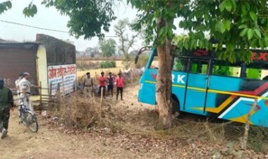 तेज रफ्तार बस की चपेट में छात्र की मौत