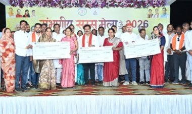 उपमुख्यमंत्री विजय शर्मा ने महिला समूहों को 11.43 करोड़ रुपए की राशि की अंतरित