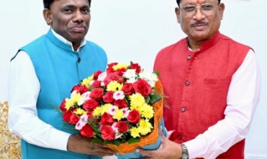 मुख्यमंत्री विष्णु देव साय से गोवा के खेल एवं जनजातीय कल्याण मंत्री रमेश तावड़कर की सौजन्य भेंट