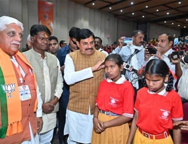 एचपीवी वैक्सीन का एक टीका बेटियों को बचाएगा सर्वाइकल कैंसर से : मुख्यमंत्री डॉ. यादव