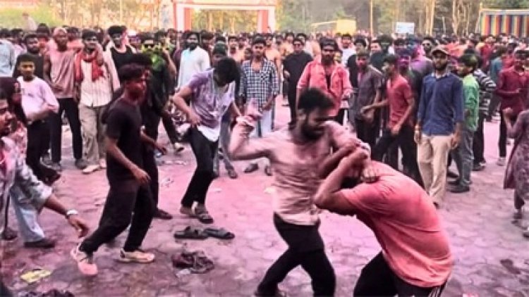 गुरु घासीदास विश्वविद्यालय में होली कार्यक्रम के दौरान विवाद