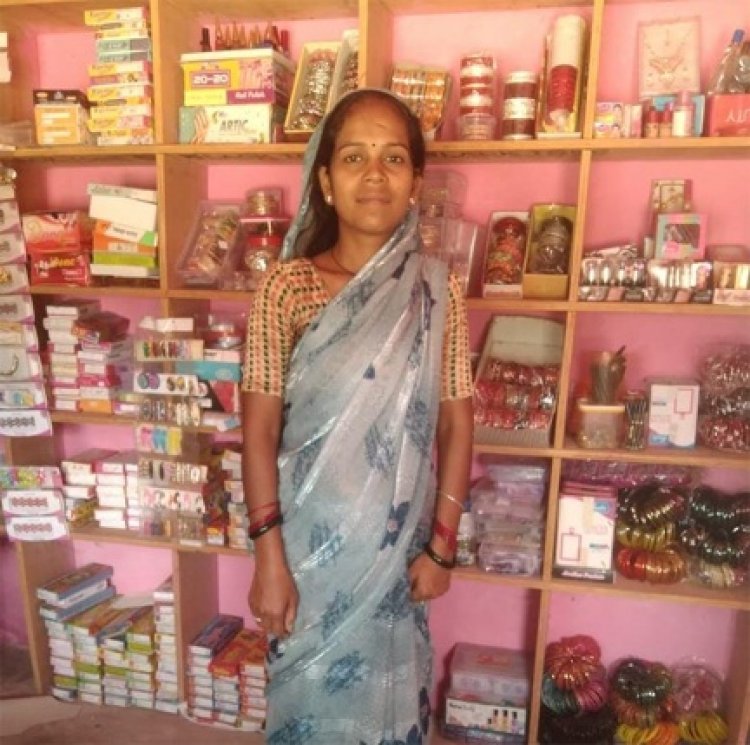डिजिटल दौर में बदली तस्वीर: फैंसी स्टोर से प्रीति यादव बनीं नई पीढ़ी की आत्मनिर्भर उद्यमी