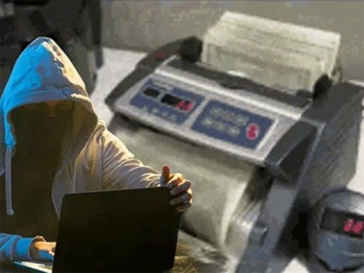 रायपुर में डॉक्टर और रिटायर-अधिकारी से 38 लाख की ठगी