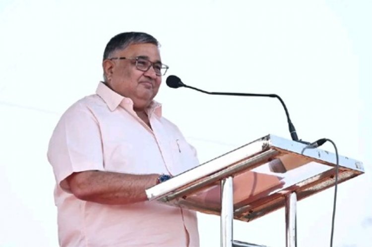 कैबिनेट मंत्री राजेश अग्रवाल ने चंदखुरी स्थित राज्य पुलिस अकादमी में प्रशिक्षण प्राप्त कर रहे युवा पुलिस अधिकारियों से की मुलाकात