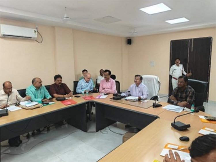 एसएमएस वाटरग्रेस की मोनोपोली खत्म हो, छोटे क्लिनिक बायोमेडिकल वेस्ट के चार्ज से फ्री हो