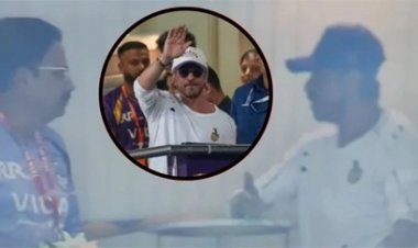 KKR के खराब प्रदर्शन से नाराज शाहरुख खान, CEO के साथ IPL 2026 मैच की फोटो वायरल