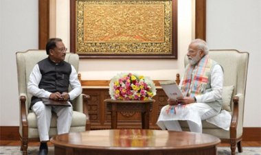 बस्तर 2.0 की शुरुआत : मुख्यमंत्री साय ने पीएम मोदी को दिया आमंत्रण, विकास का ब्लूप्रिंट सौंपा