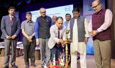 व्यक्तियों को रोजगार चाहने वाला बनने के बजाय रोजगार देने वाला बनाएं- केन्द्रीय मंत्री ओंराव