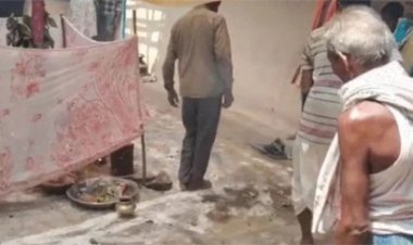 शादी की अनोखी परंपरा, रायगढ़ में जोड़े ने जलते अंगारों पर किया प्रवेश