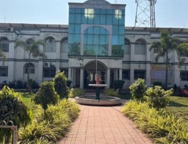 कवर्धा में लापरवाह अधिकारियों को कारण बताओ नोटिस जारी