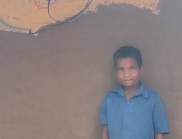 दशकों का अँधेरा टूटा, अबूझमाड़ के ईरपानार गाँव में पहली बार पहुँची बिजली