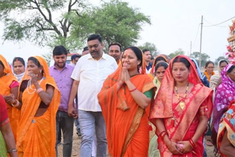 मंत्री लक्ष्मी राजवाड़े ने 3.80 करोड़ रूपए की सड़क निर्माण कार्य का किया शुभारंभ