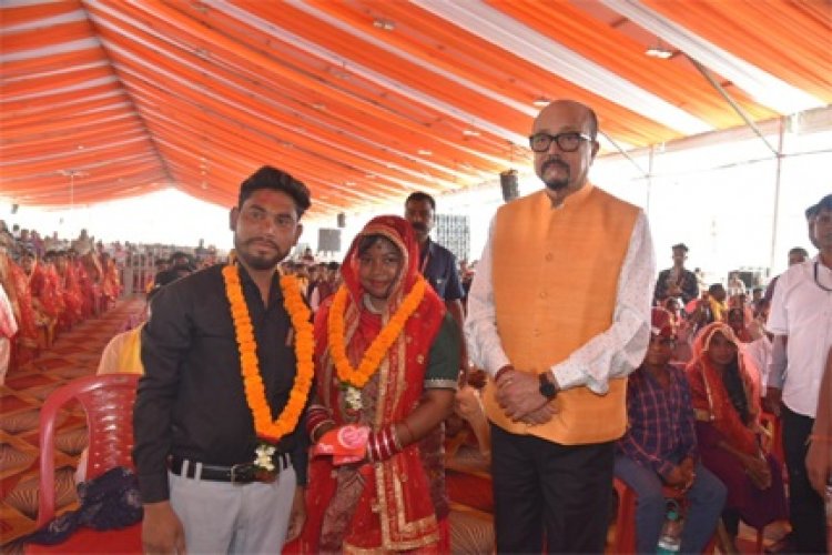 सामूहिक विवाह कार्यक्रम में शामिल हुए राज्यपाल