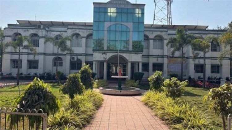 कवर्धा में लापरवाह अधिकारियों को कारण बताओ नोटिस जारी