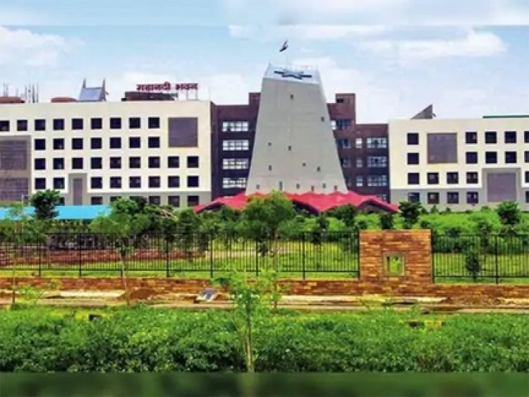 सरकारी कामकाज सुचारू रखने के लिए 3 महीने तक छुट्टियों पर रोक