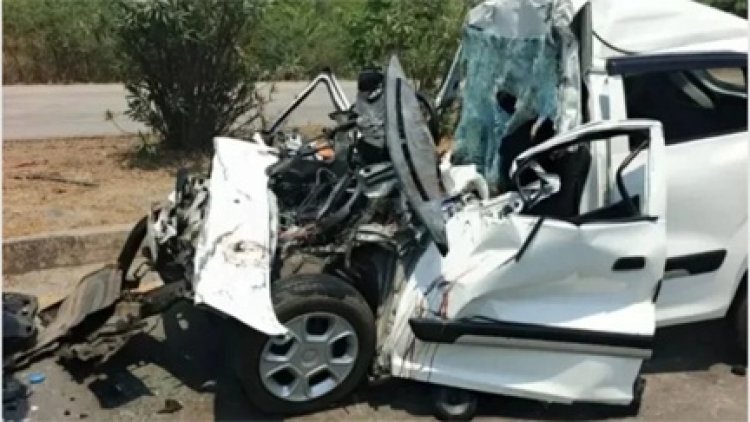 तेज रफ्तार कार हाइवा से टकराई, मां-बेटे सहित परिवार के तीन लोगों की मौत