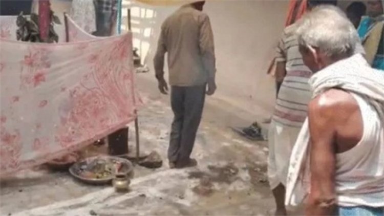 शादी की अनोखी परंपरा, रायगढ़ में जोड़े ने जलते अंगारों पर किया प्रवेश