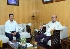 ’राज्यपाल डेका ने पर्यटन स्थलों का विकास एवं सुविधाएं बढ़ाने के दिए निर्देश’