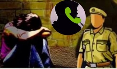 वाट्सएप पर न्यूड फोटो और सेक्स की मांग, महिला अधिकारी हुई टारगेट