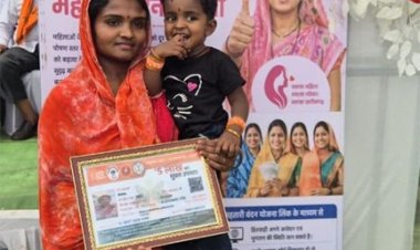 समाधान शिविर में मुड़पार की सीमा को मिला आयुष्मान कार्ड