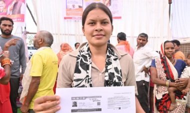 ’सुशासन तिहार’ : आवेदन के चंद घंटों में कौशिल्या को मिला आयुष्मान कार्ड, खिले चेहरे