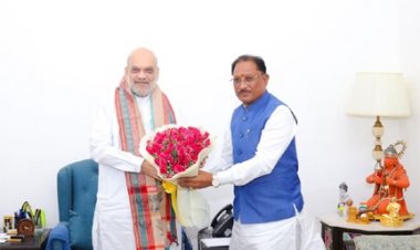 जहां कभी एम्बुलेंस पहुंचना भी सपना था, वहां अब डॉक्टर दे रहे दस्तक : बस्तर के जंगलों तक पहुंची स्वास्थ्य क्रांति