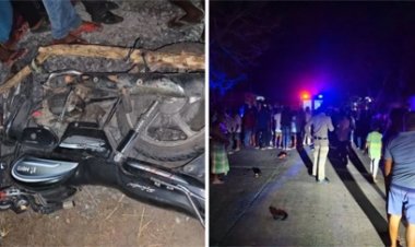 सड़क हादसे में दो युवकों की मौत, आक्रोशित ग्रामीणों ने किया लंबा जाम