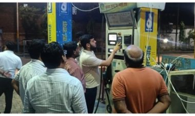 दिन में बंद, रात में चालू! प्रशासनिक छापे में पकड़ा गया पंप का खेल