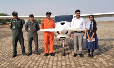 ’फाइटर प्लेन और कॉकपिट का लिया रोमांचक अनुभव, एयरक्राफ्ट की कार्यप्रणाली समझकर बढ़ाया ज्ञान’