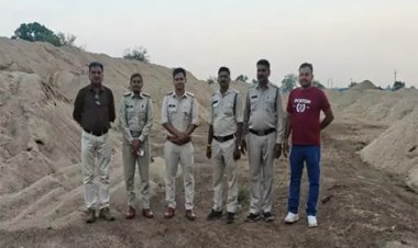 अवैध रेत खनन करने वालों पर शिकंजा, रायपुर में छापेमारी