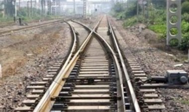 युवक की संदिग्ध मौत से इलाके में हड़कंप, ट्रैक किनारे मिला शव