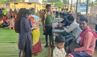 सुशासन एक्सप्रेस से बढ़ी लोगों की उम्मीद गांव-गांव पहुंच रहा जनकल्याणकारी योजनाओं का लाभ