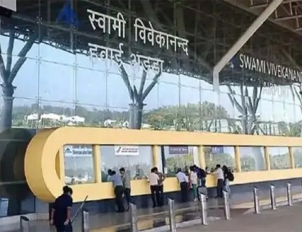 रायपुर एयरपोर्ट पर बंदर ने मचाई हलचल