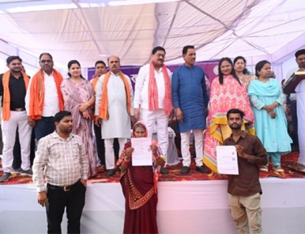मोहतरा समाधान शिविर में 834 आवेदन प्राप्त, 246 मामलों का मौके पर निराकरण