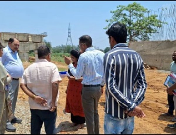 PWD सचिव का सख्त निर्देश, काम में ढिलाई पर ठेकेदारों पर होगी कार्रवाई