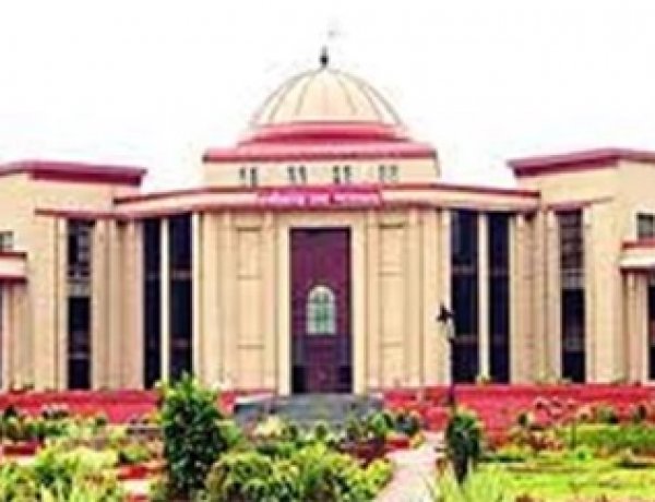 आरक्षक पदोन्नति प्रक्रिया पर हाई कोर्ट ने लगाई अंतरिम रोक