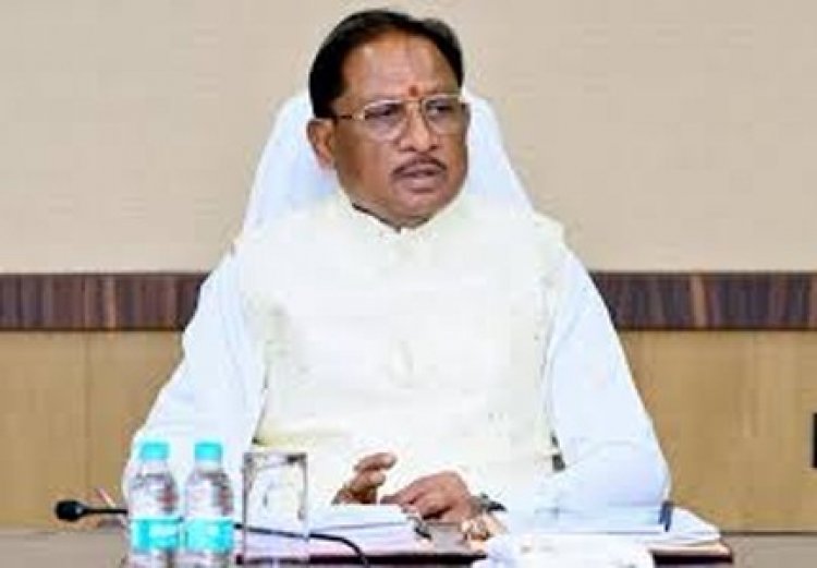 आम जनता से शालीनता से पेश आएं अधिकारी - मुख्यमंत्री