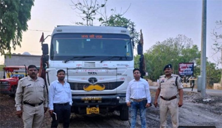 रेत के अवैध परिवहन पर बड़ी कार्रवाई, 6 हाइवा और 3 ट्रैक्टर जब्त