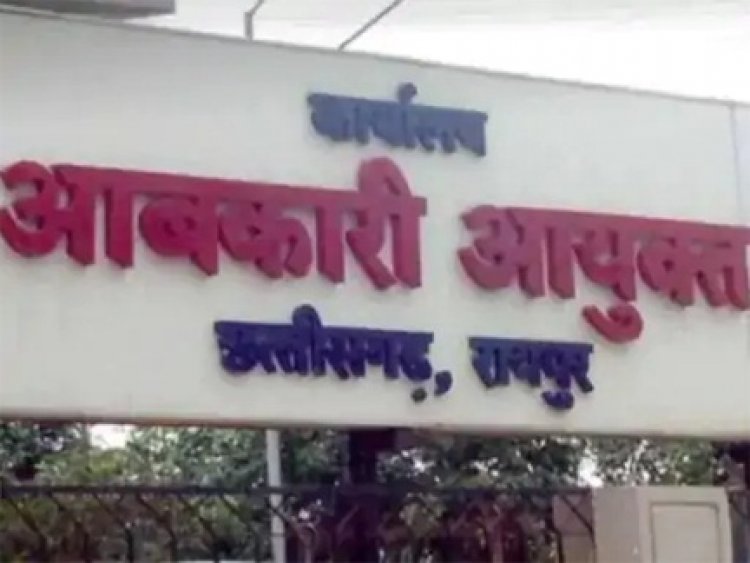 प्लास्टिक बोतलों में शराब बिक्री के फैसले से बाजार में सप्लाई अटकी
