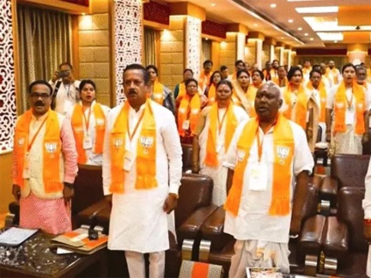 पार्टी के अंदर की दुनिया: BJP बैठक की इनसाइड स्टोरी
