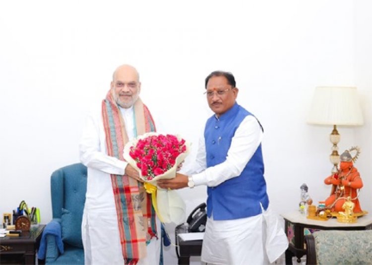 जहां कभी एम्बुलेंस पहुंचना भी सपना था, वहां अब डॉक्टर दे रहे दस्तक : बस्तर के जंगलों तक पहुंची स्वास्थ्य क्रांति