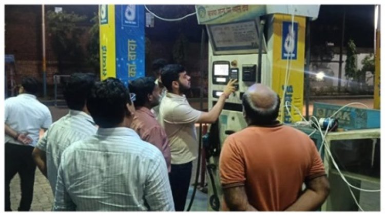 दिन में बंद, रात में चालू! प्रशासनिक छापे में पकड़ा गया पंप का खेल