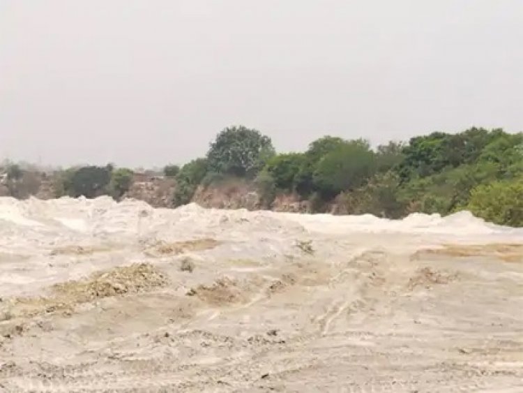 फ्लाई ऐश डंपिंग से दोन्देकला के लोग परेशान